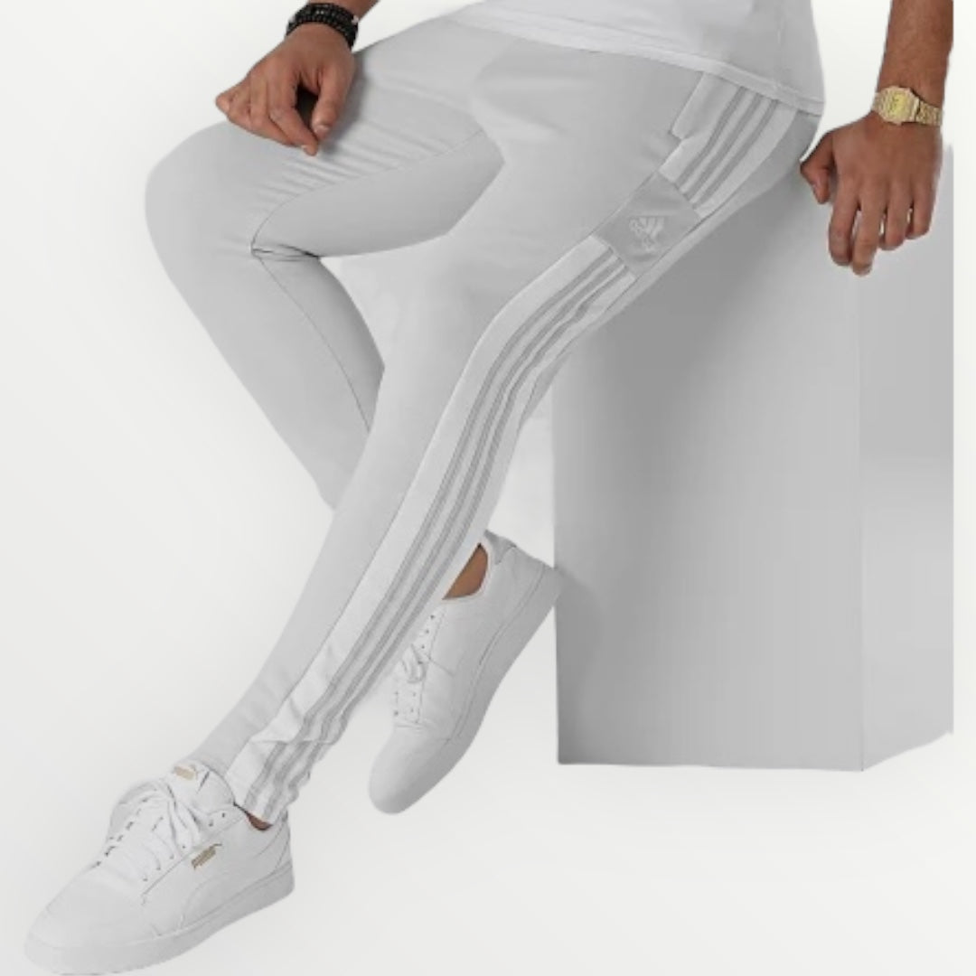 Pantaloni Adidas SQ21