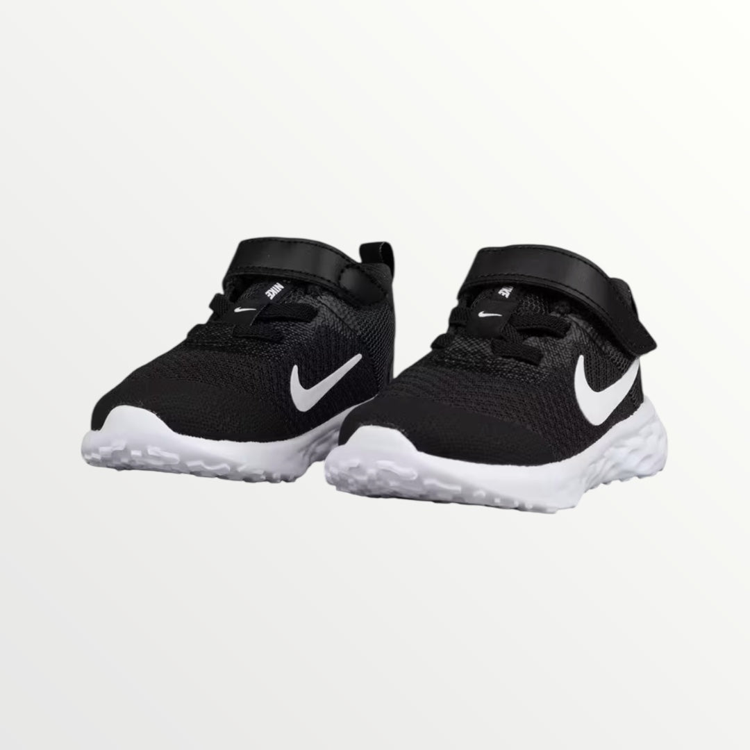 Nike Revolution 6 NN