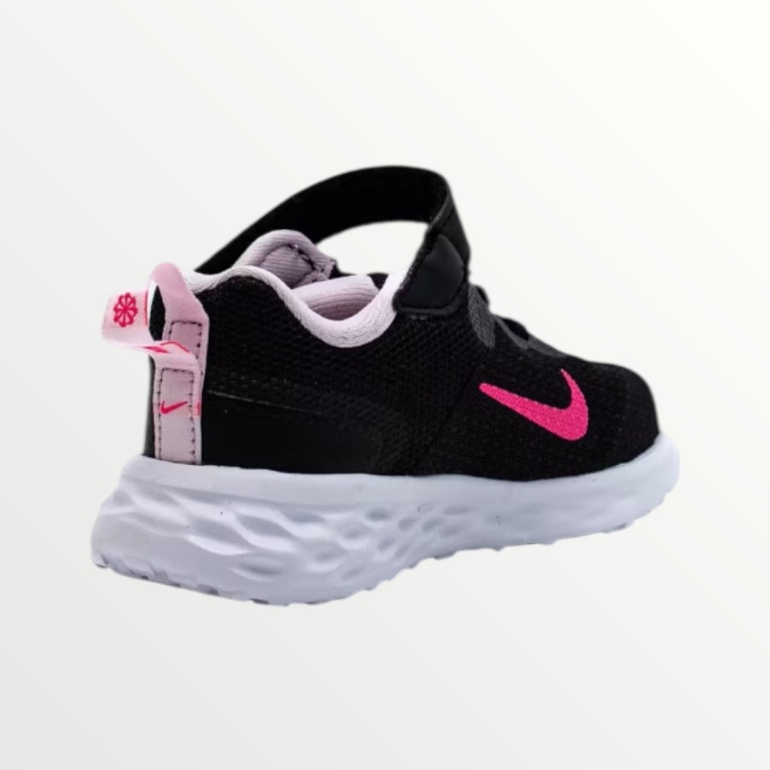 Nike Revolution 6 NN